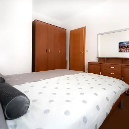 Zen U Apartman *